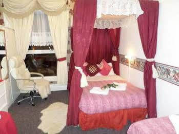 The Cornhill Hotel แบล็คพูล ภายนอก รูปภาพ